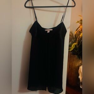 VICTORIA'S SECRET
Satin Open-Back Slip gown open in front